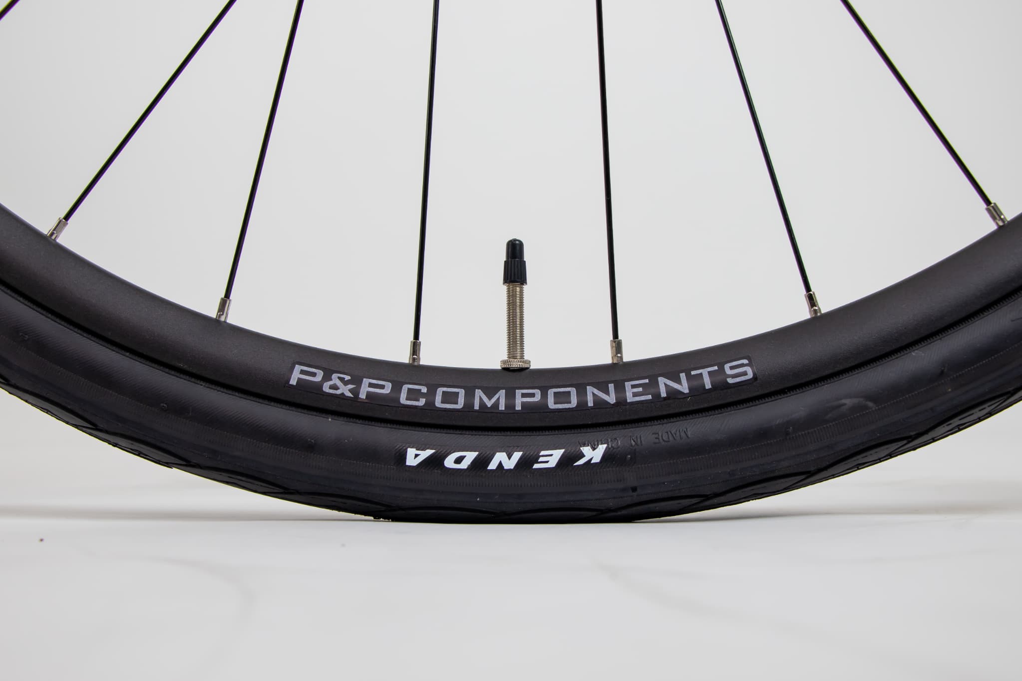 グッドイナフ グレー×黒 S 新品 オンライン限定セカンドスタ 新品 安全靴・手袋のシモン SF22黒 K (29.0・30.0cm): 安全靴