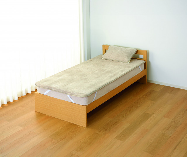 ヒーリングイオンケット　毛布、 敷パット　2点セット　美品 ヒーリングイオンケット 毛布、 敷パット 2点セット 美品 敷