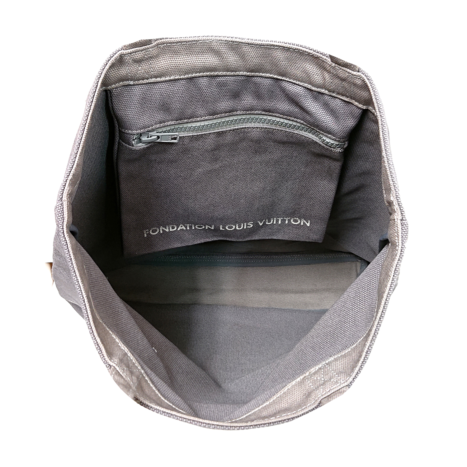 九州で30点限り】FONDATION LOUIS VUITTON（フォンダシオン ルイ