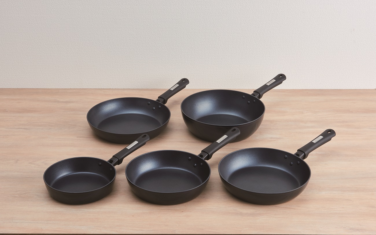 値引き可能サーモス❗️フライパン サーモス プラズマ超硬質コート フライパン 20cm | 【公式】イオン九州