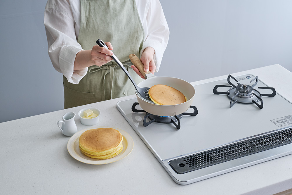 Ypop 240 ホワイト ワイドオーブンDX｜アサヒ軽金属工業【公式】｜圧力鍋(ゼロ活力なべ