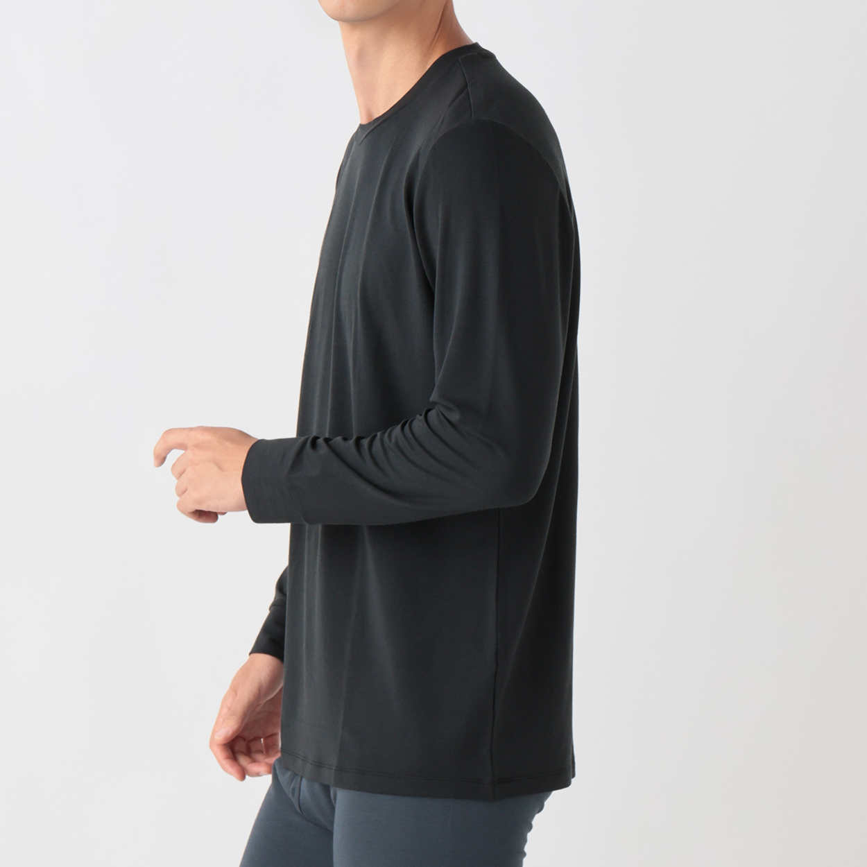 PEACE FIT WARM厚地 長袖クルーネックシャツ クロ S | 【公式】イオン