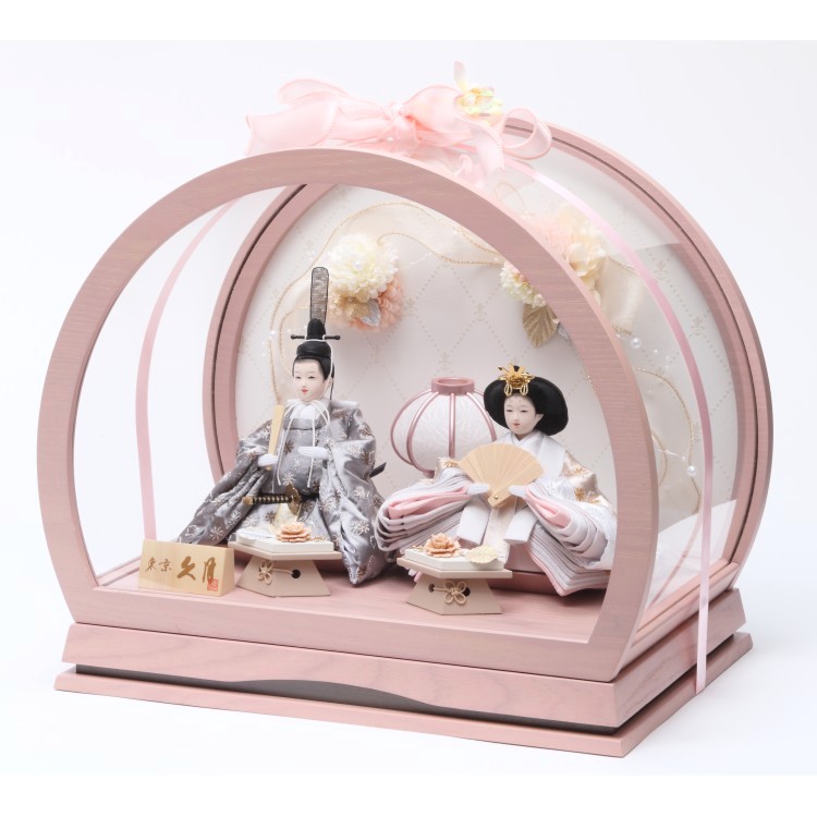 川栄李奈さん　オリジナル缶詰ケース　ウミオス　月花　非売品 久月 親王ケース飾り「シルフィニー 杏那」 | 【公式】イオン九州