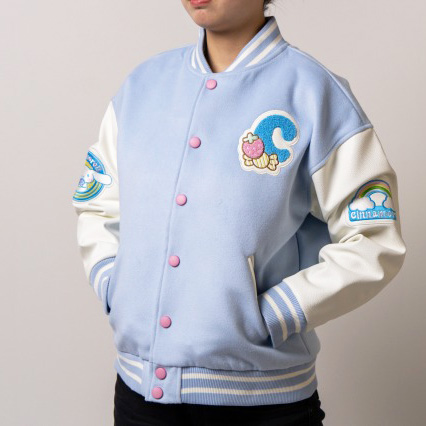 【新品未使用】スイートブルースカイ スタジャン L シナモロール スカジャン シナモロール スイートブルースカイ スタジャンL | 【公式