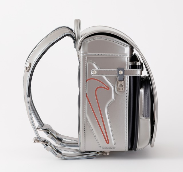 ご好評につき完売】NIKE（ナイキ）ランドセル シルバー×ブラック