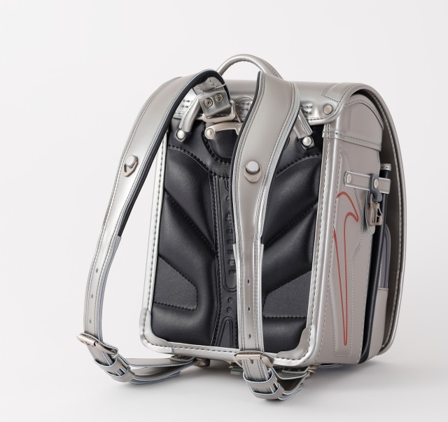 ご好評につき完売】NIKE（ナイキ）ランドセル シルバー×ブラック